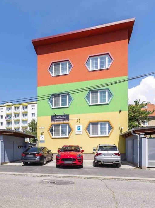 Modern & Cozy Apartment Near Hockey & Football Arena Bratislava Buitenkant foto
